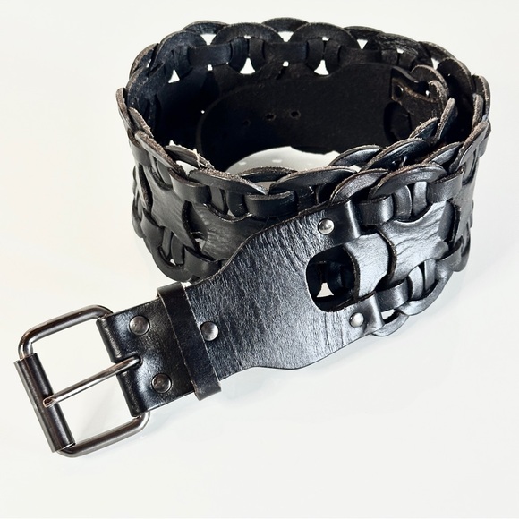 Vintage Wide Black Leather Woven Belt - Picture 9 of 9
